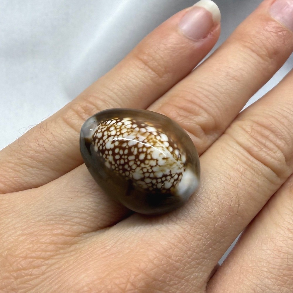 Unbranded Cowrie Shell Ring Womens OS Brown Excellent Adjustable Boho Vintage